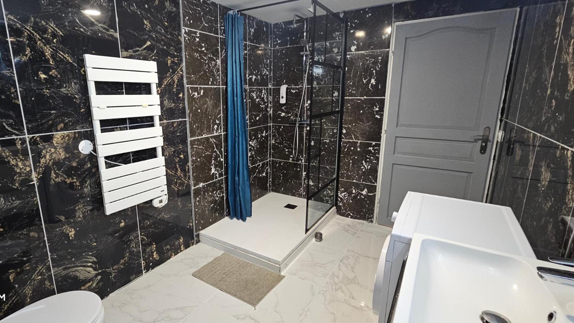 Апартаменты Le Concorde-Wifi-Clim-Parking-3Etoiles-Ockeys Bram Экстерьер фото